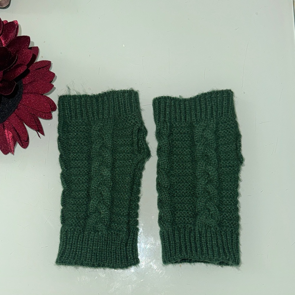 Fingerless Gloves